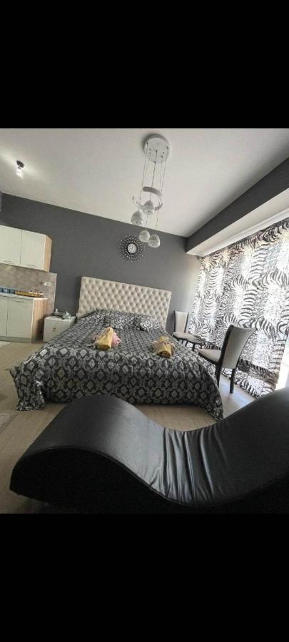 Apartmani 2 Ss Ohrid Exteriör bild